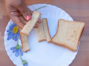 Moong dal ka nasta recipe - ब्रेड और मूंग दाल का नास्ता
